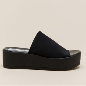 Steve Madden platform sandals